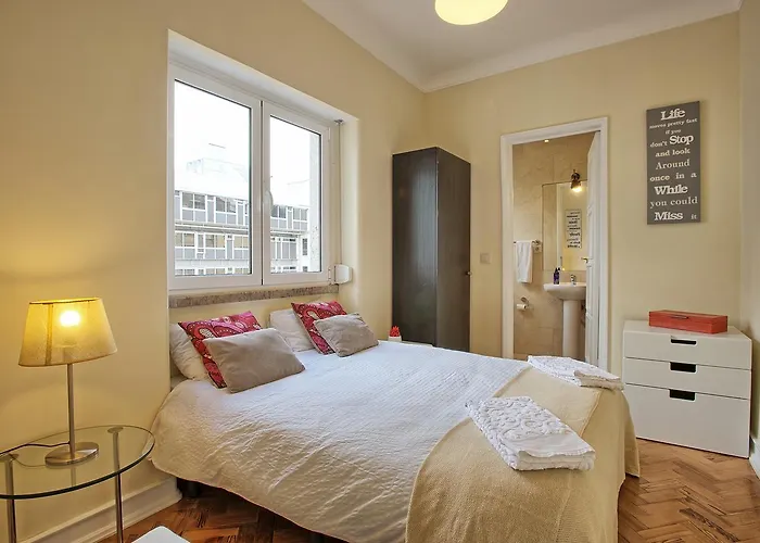 Almirante Floor / Almirante Reis Avenue * リスボン