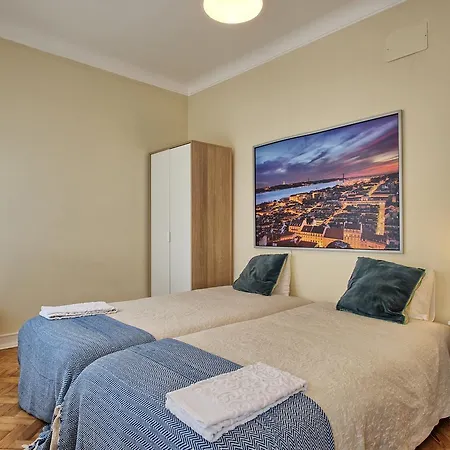 Almirante Floor / Almirante Reis Avenue ליסבון