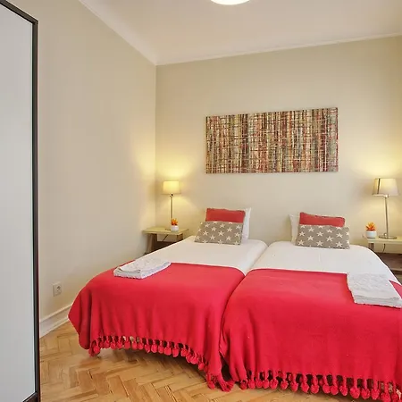 Almirante Floor / Almirante Reis Avenue Apartamento *